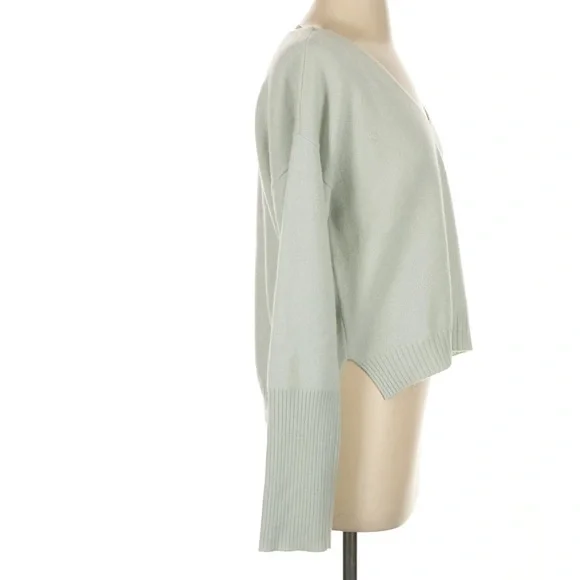 NAADAM Cashmere V-Neck Sweater Mint Sage Green Lightweight Boxy Size Small - Picture 3 of 8